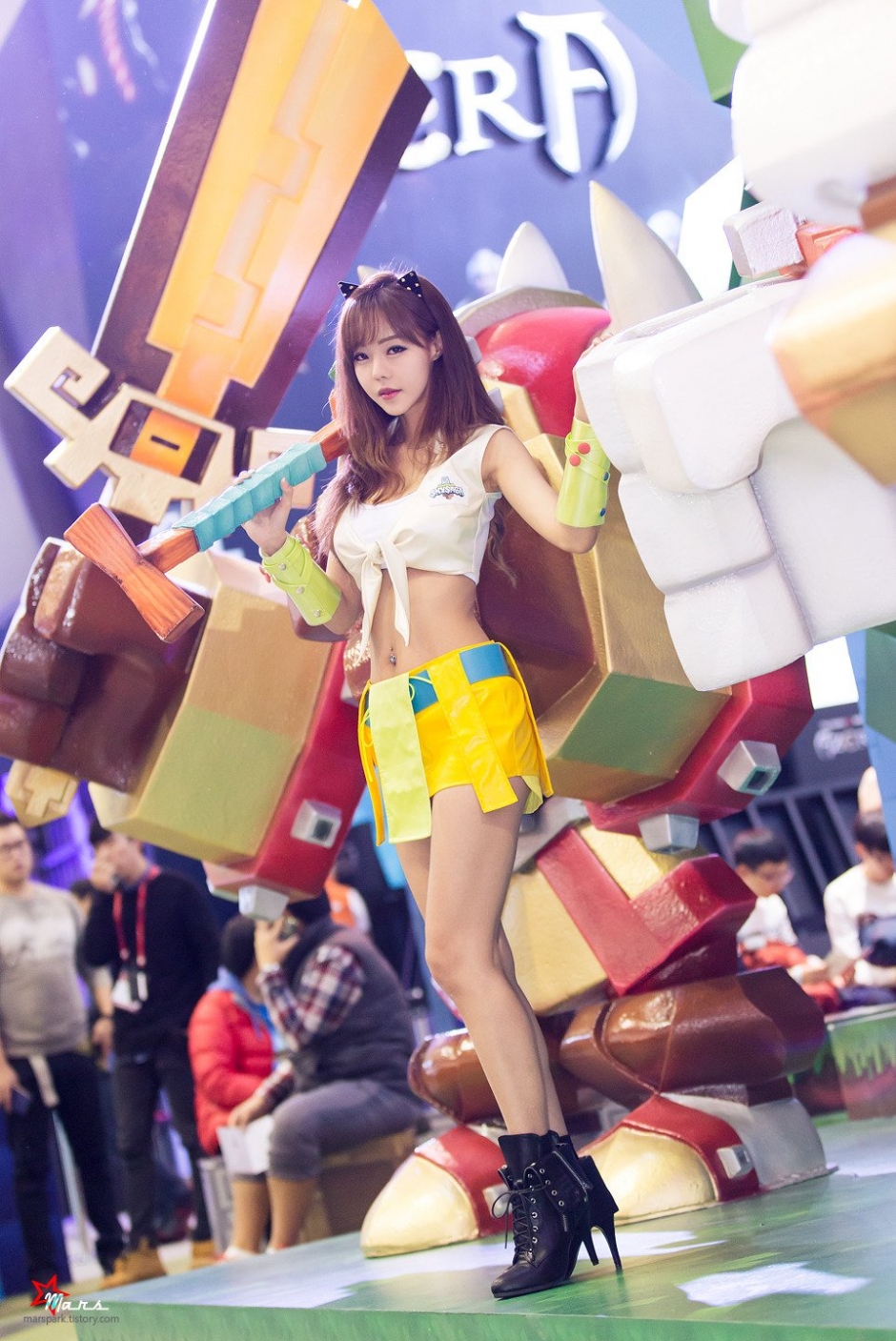 韩国美女徐珍儿制服短裙写真