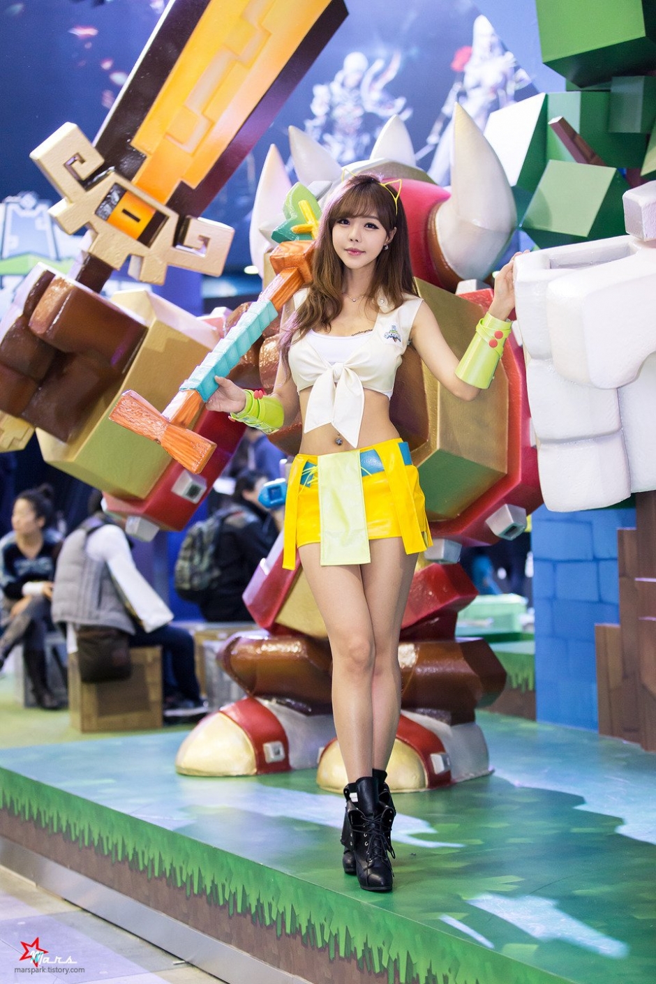 韩国美女徐珍儿制服短裙写真