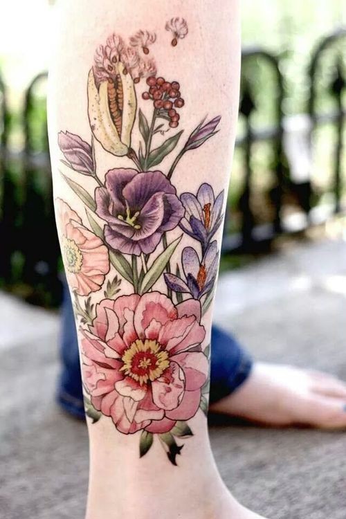 小腿部花朵纹身图案
