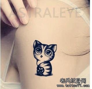 一张卡通猫咪纹身图片由纹身520图库推荐
