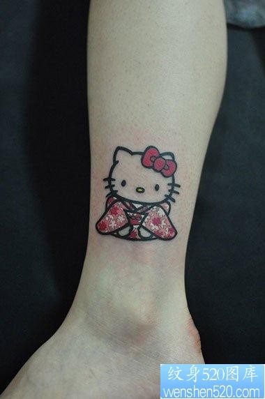 脚踝kitty猫纹身图片由纹身520图库推荐