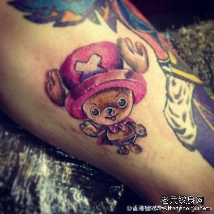 手臂可爱流行的海贼王乔巴纹身图片