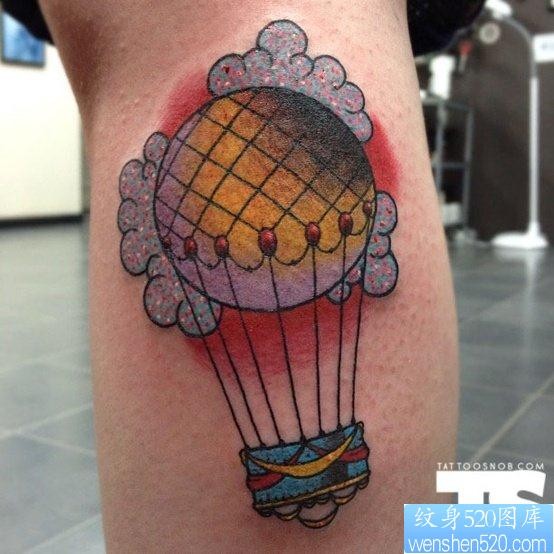 另类流行的腿部一张热气球纹身图片