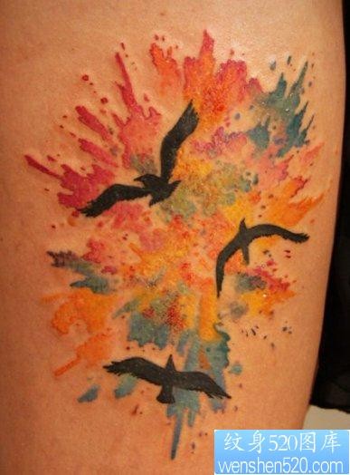 一张彩色喷墨效果大雁纹身图片