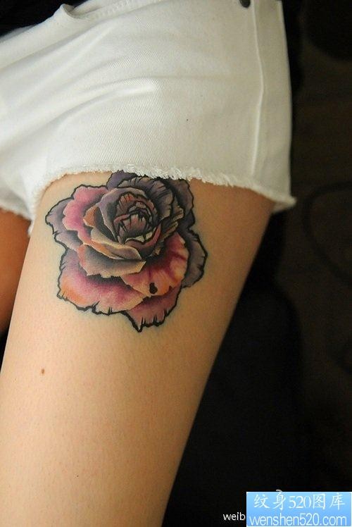 美女腿部漂亮好看的玫瑰花纹身图片