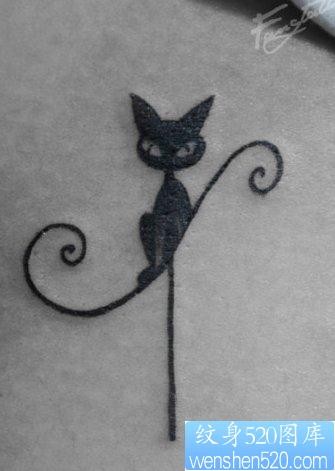 女人喜欢的可爱的图腾猫咪纹身图片