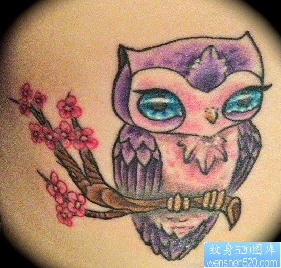 一张可爱小巧的猫头鹰纹身图片