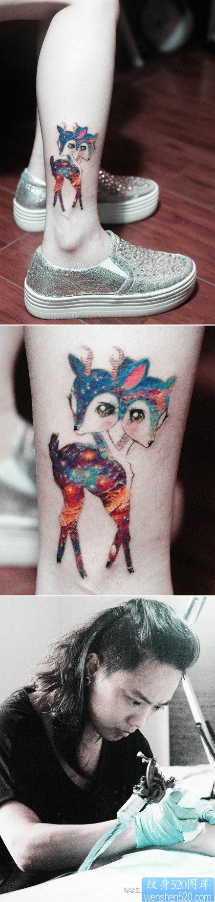 女人腿部可爱前卫的星空鹿纹身图片