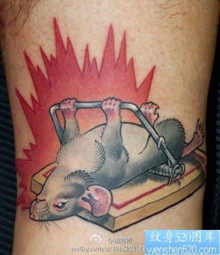一张另类经典的老鼠纹身图片