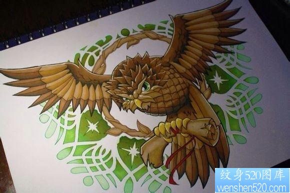 流行很帅经典的一张猫头鹰纹身图片
