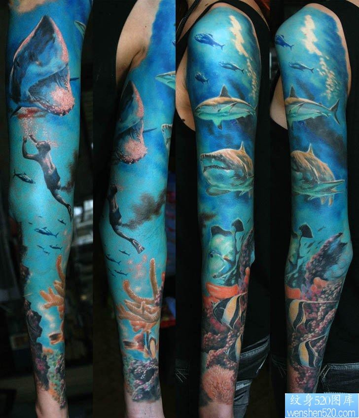 一张漂亮的海洋世界花臂纹身图片