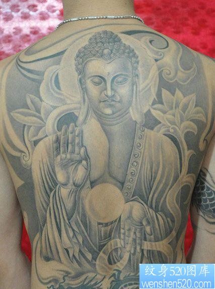佛纹身图片：满背如来佛祖佛像纹身图案
