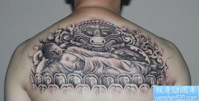 背部经典精致的一张如来佛祖纹身图片