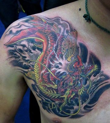 胸部霸气的神兽鳌鱼纹身图片