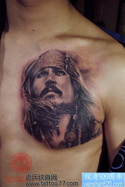 胸部加勒比海盗肖像纹身图片