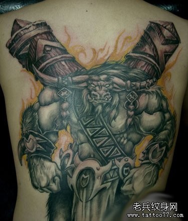 背部霸气的牛魔王纹身图片