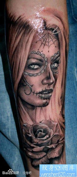 手臂漂亮流行的欧美美女纹身图片