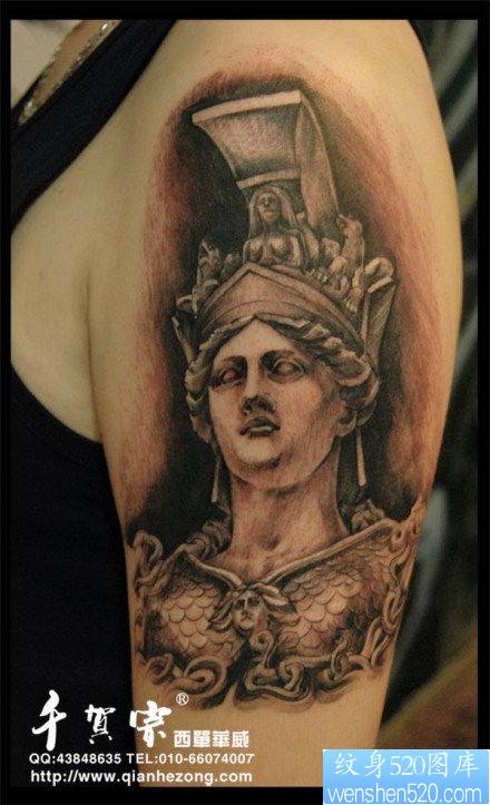 女人手臂一张雅典娜纹身图片