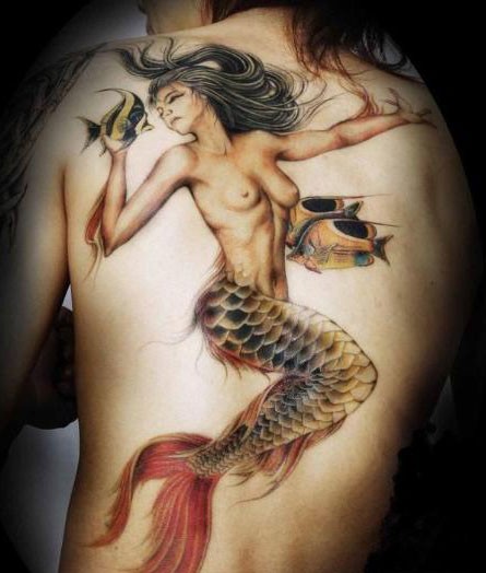 大臂上一组美人鱼纹身作品