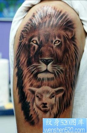 狮子纹身图片：经典流行手臂狮子头纹身图案