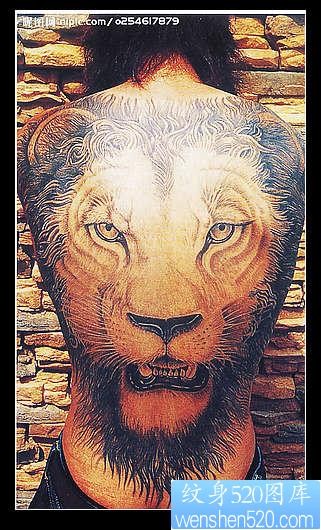 满背狮子头纹身图片
