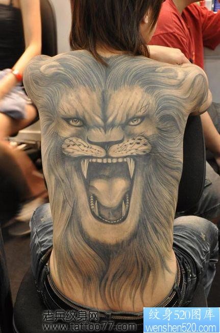 超霸气的满背狮头纹身图片