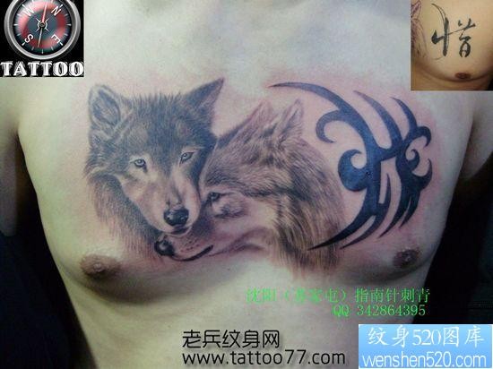一幅胸部狼头纹身作品