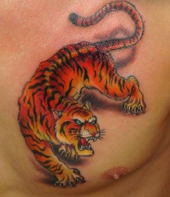 老虎纹身图片：胸部彩色老虎纹身图片纹身作品