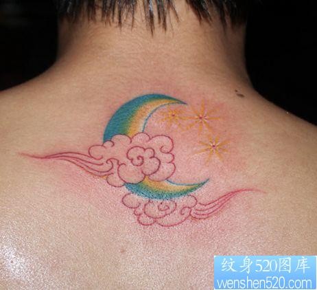 背部好看的月亮星星纹身图片