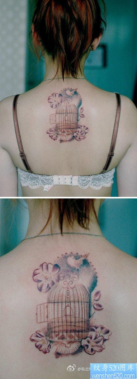 女孩子背部小鸟与鸟笼纹身图片