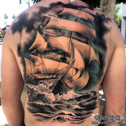 男生后背潮流超酷的满背帆船纹身图片