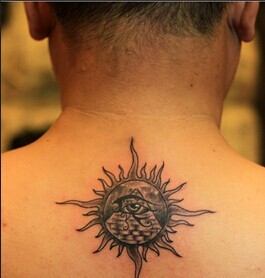 一组太阳眼睛纹身图片由纹身520图库推荐