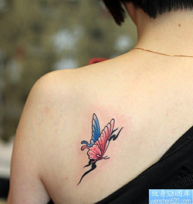 纹身520图库推荐一幅女人彩色蝴蝶纹身图片