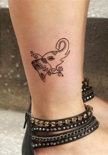 女性脚臂卡通大象可爱刺青