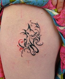 腿部纹身图片：潮流可爱腿部图腾猫咪纹身图片纹身作品