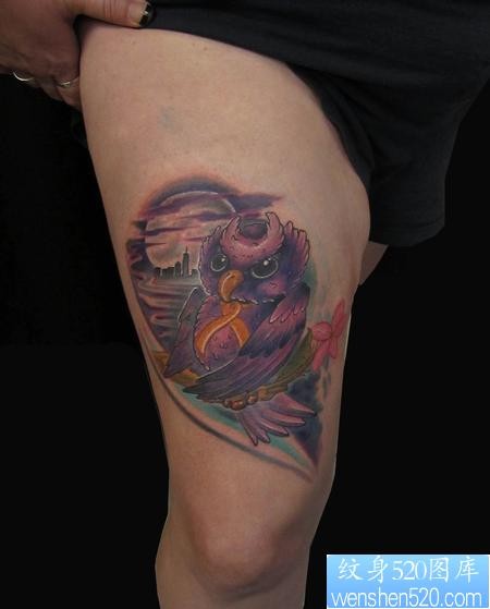 腿部纹身图片：腿部彩色猫头鹰纹身图片作品