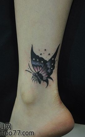 美女腿部唯美潮流的蝴蝶纹身图片