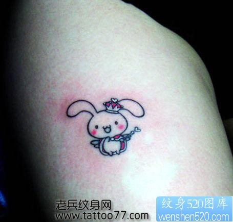 超可爱的美女腿部小兔子纹身图片