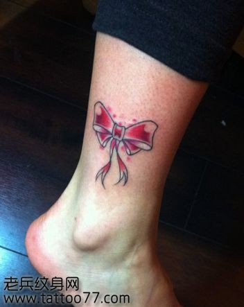 腿部好看唯美的蝴蝶结纹身图片