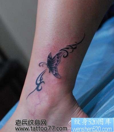 腿部唯美潮流的蝴蝶藤蔓纹身图片