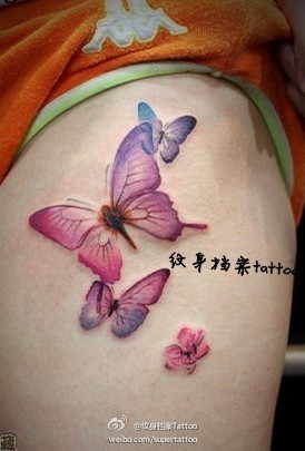 女人腿部好看的彩色蝴蝶纹身图片