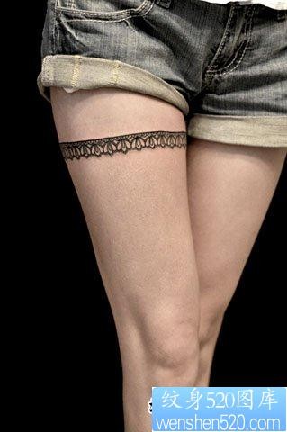 美女腿部潮流好看的蕾丝纹身图片