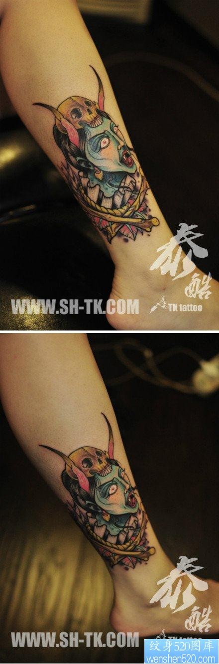 女人腿部经典的school吸血鬼纹身图片