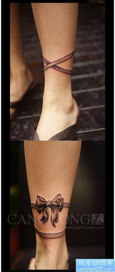 女人腿部漂亮潮流的蕾丝蝴蝶结纹身图片