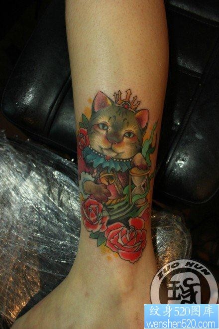 腿部可爱时尚的猫咪纹身图片