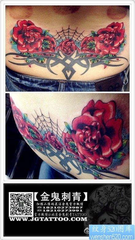 女人腰部时尚漂亮的彩色玫瑰花纹身图片