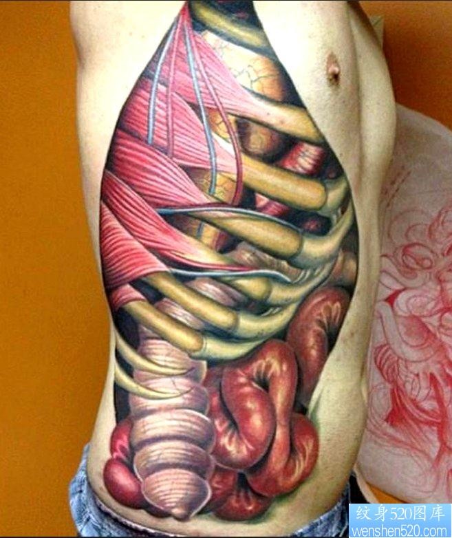 推荐一幅逼真的内脏纹身图片