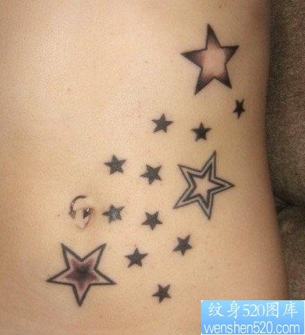 纹身520图库推荐一幅腰部五角星纹身图片