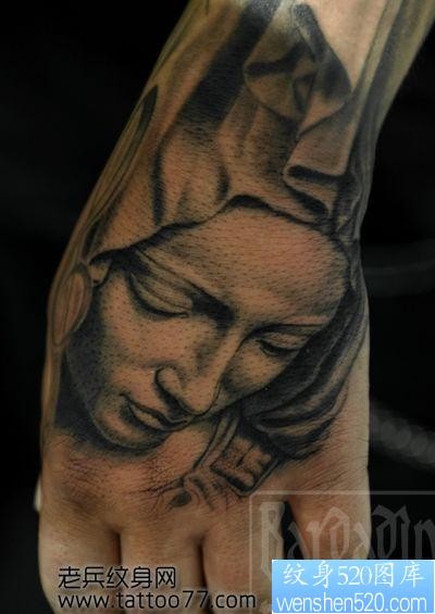 手背圣母肖像纹身图片