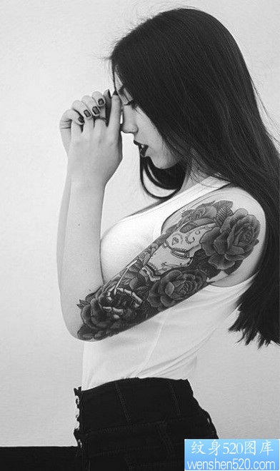 女人手臂个性纹身图片有纹身520图库推荐